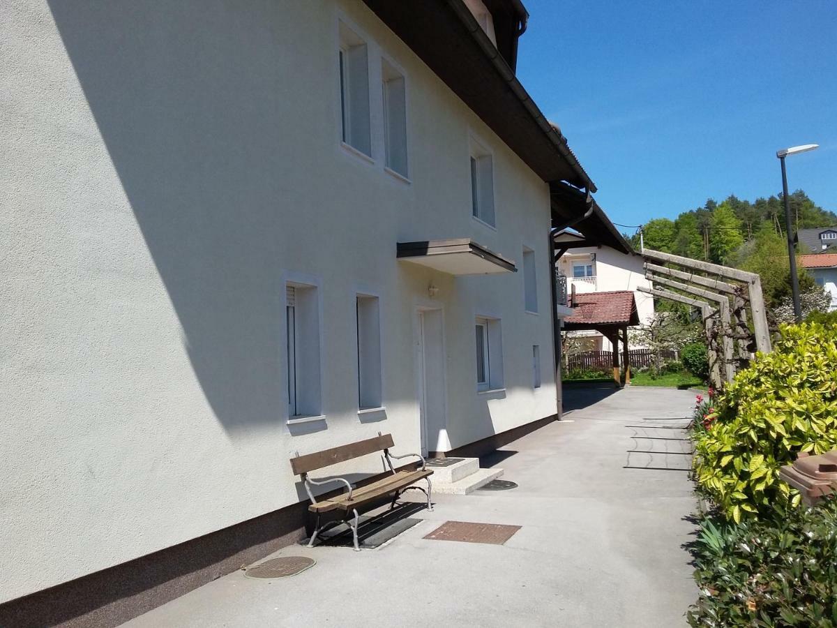 Vila Bbq Ljubljana Exteriör bild
